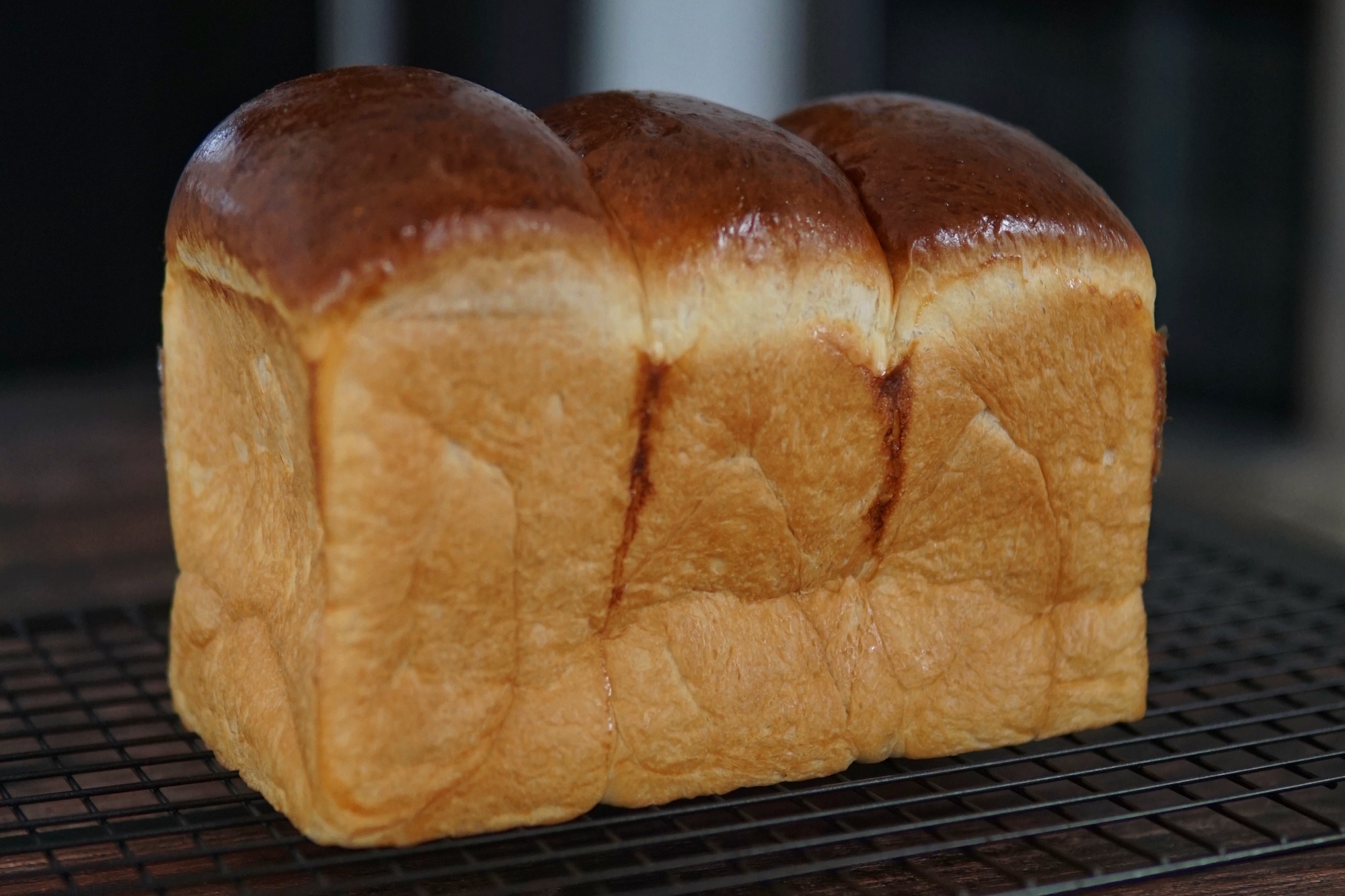 Japanese Tangzhong Milk Bread (Shokupan) - The Bakeanista