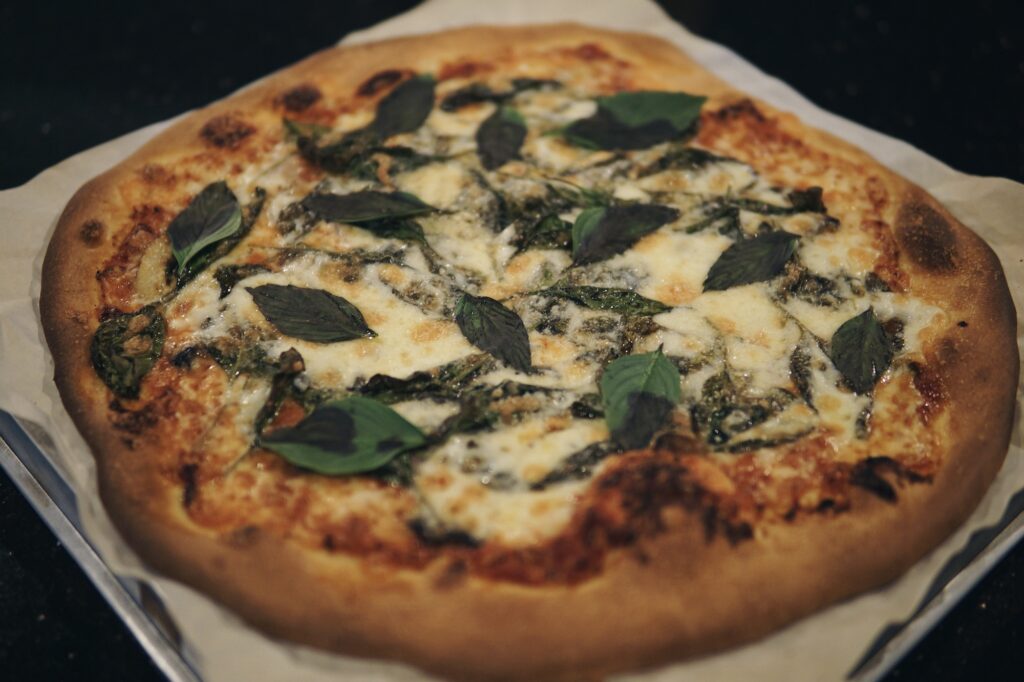 Make-Margherita-Pizza-at-Home