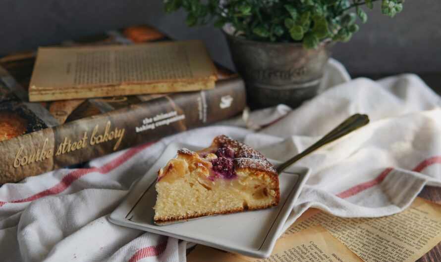 Recipe for Sour Cream Butter Cake with Pears & Raspberries