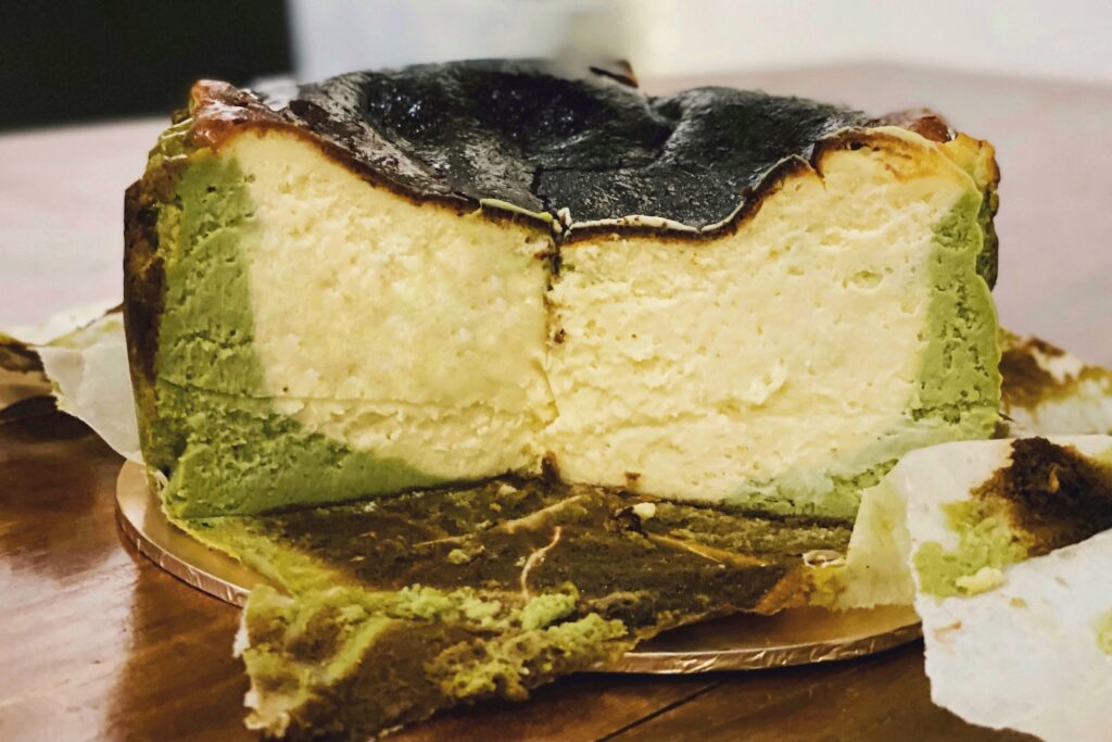 Matcha-Burnt-Cheesecake