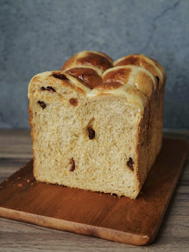 Hot-Cross-Loaf
